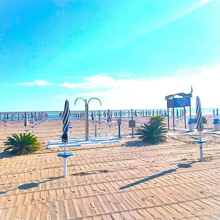 Sea Breeze In Apartment *